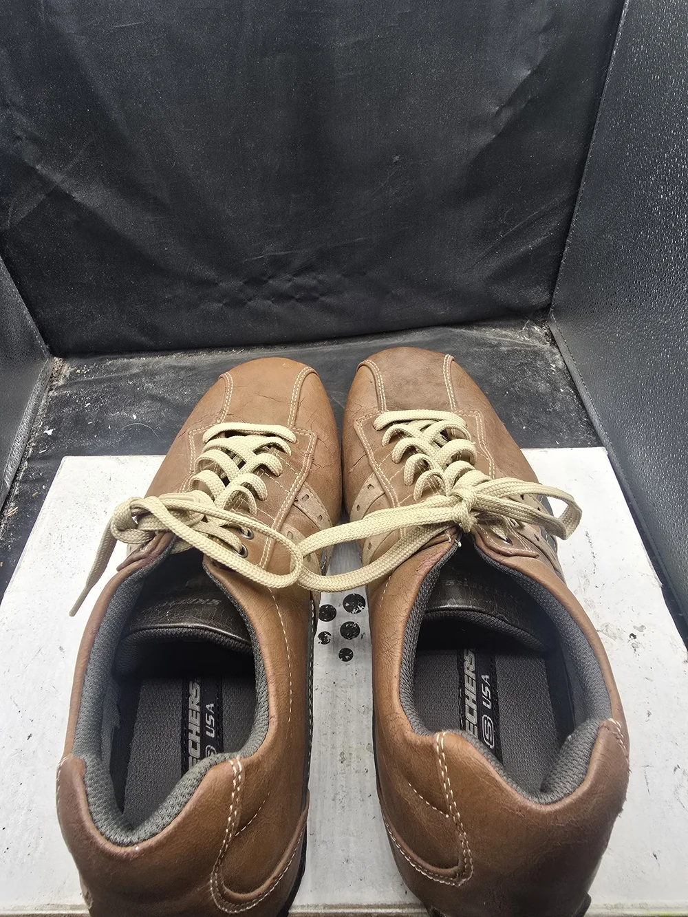 Skechers Men's Brown Leather Lace-Up Sneakers with Beige Laces